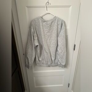 Grey crewneck